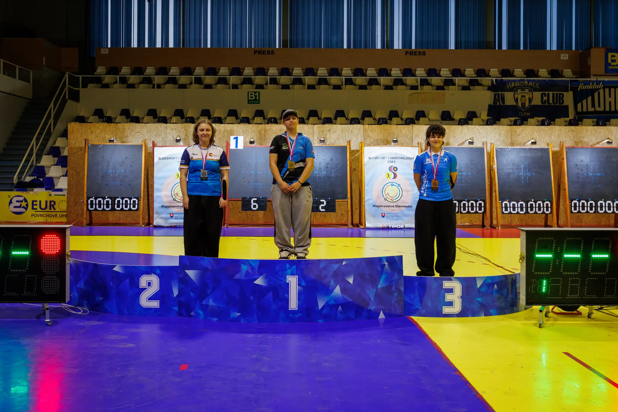 20250309 1756 3x1a9123