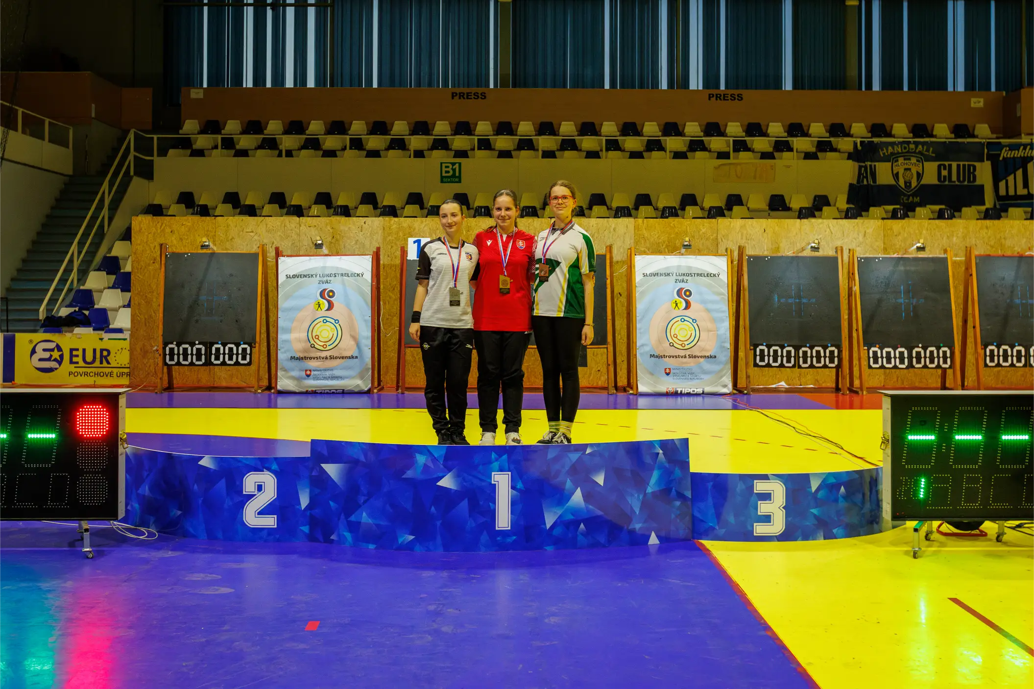 20250309 1801 3x1a9156