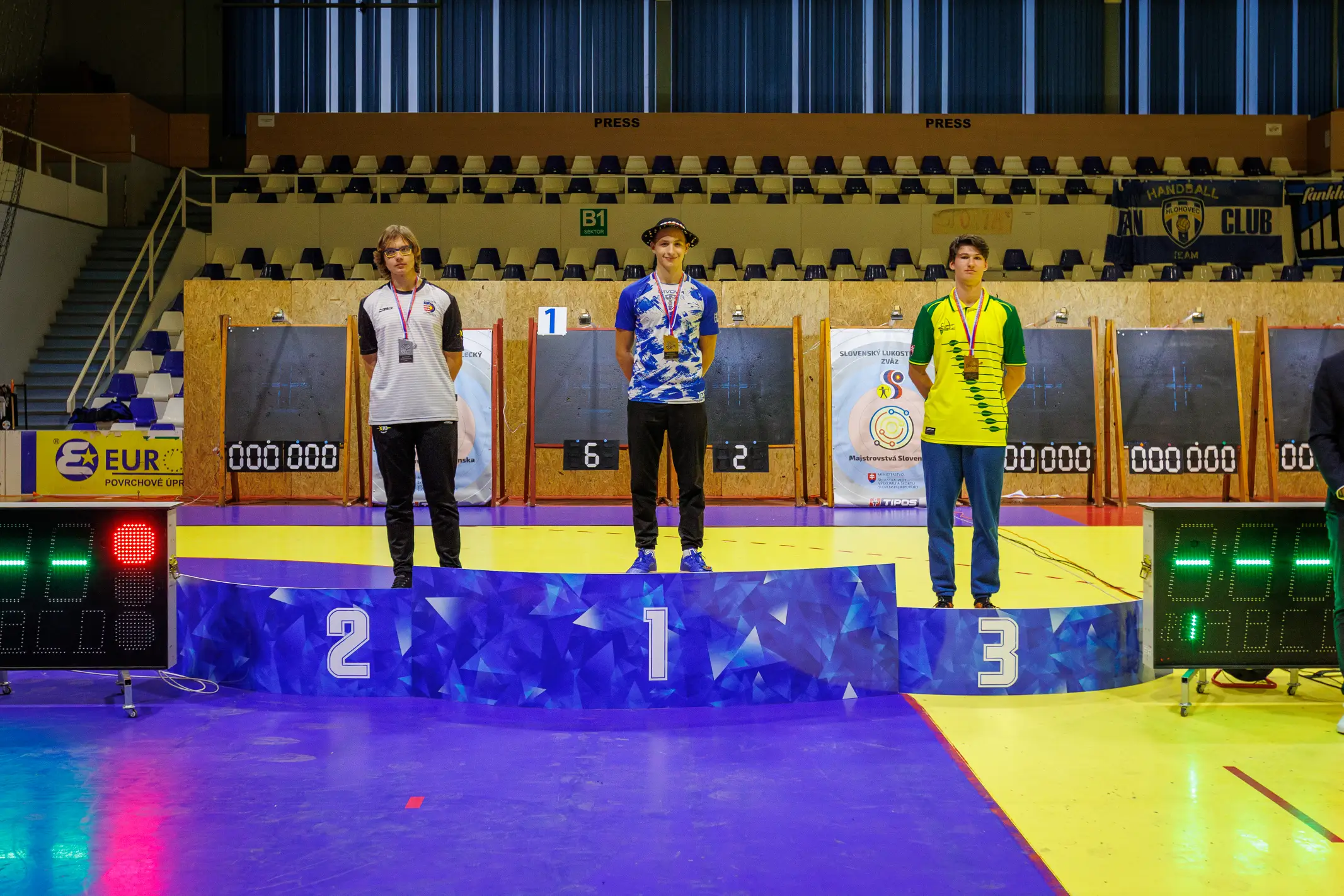 20250309 1802 3x1a9162