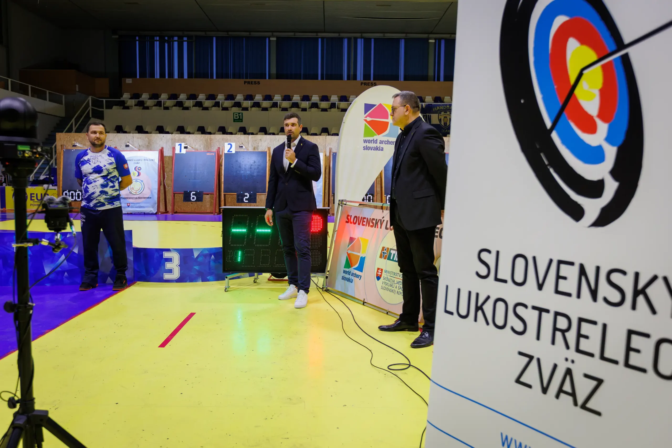 20250309 1808 3x1a9187